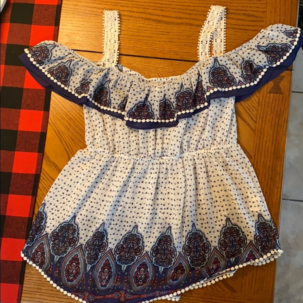Cute, dress top by Jolt, size L, like new